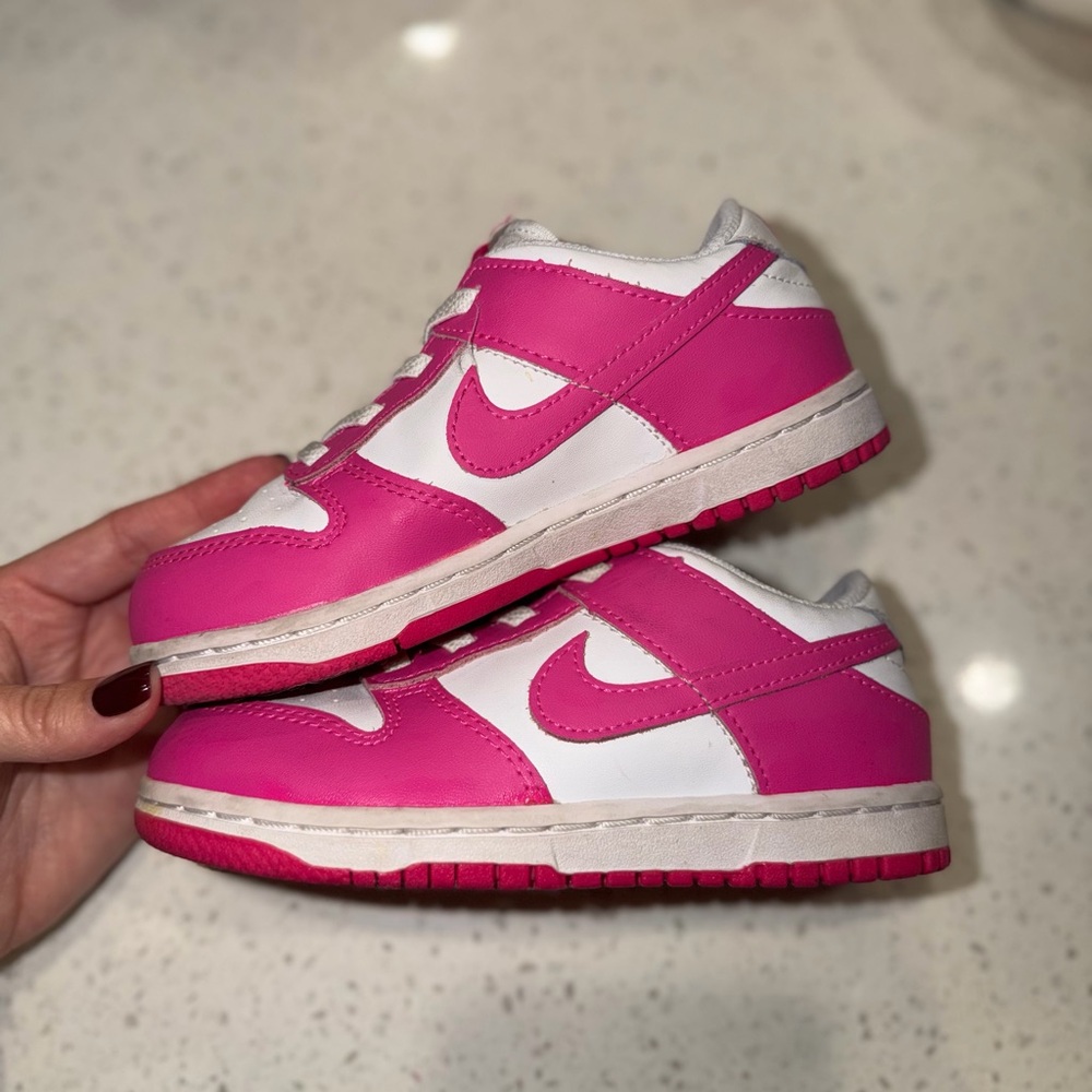 Nike dunk Low Sneakers in Pink and White